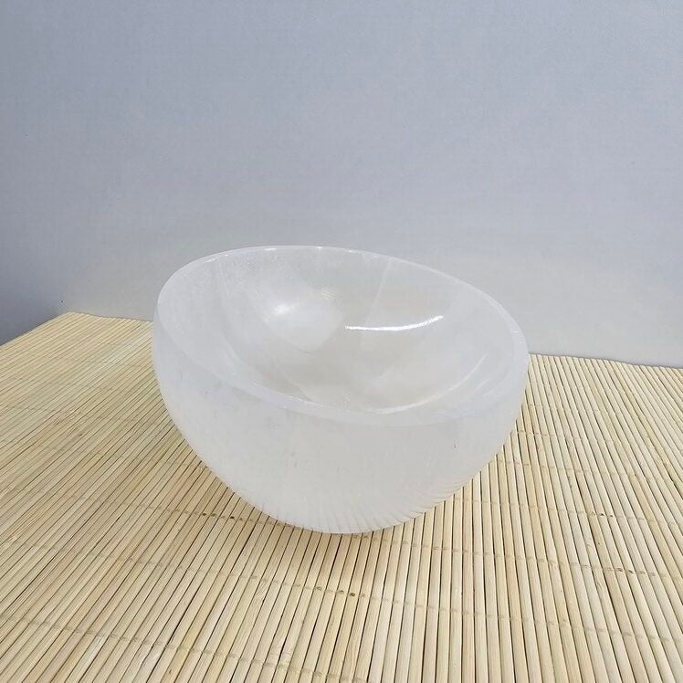 Selenite Bowl "Bean Bag" 12 cm