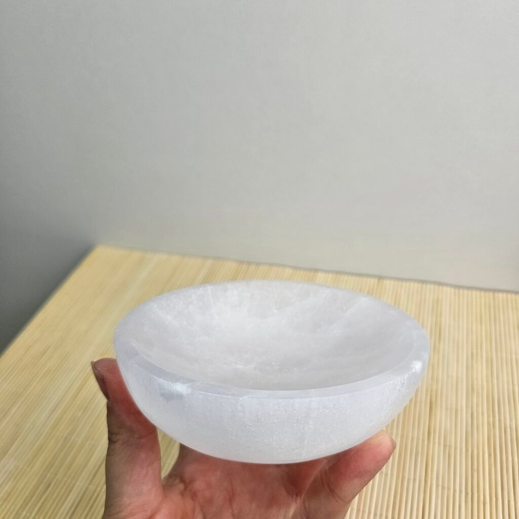 Selenite Round Bowl Shiny 12 cm