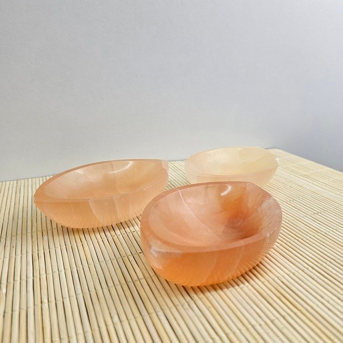 Handmade Peach Selenite Eye/Oval Bowl 10 cm