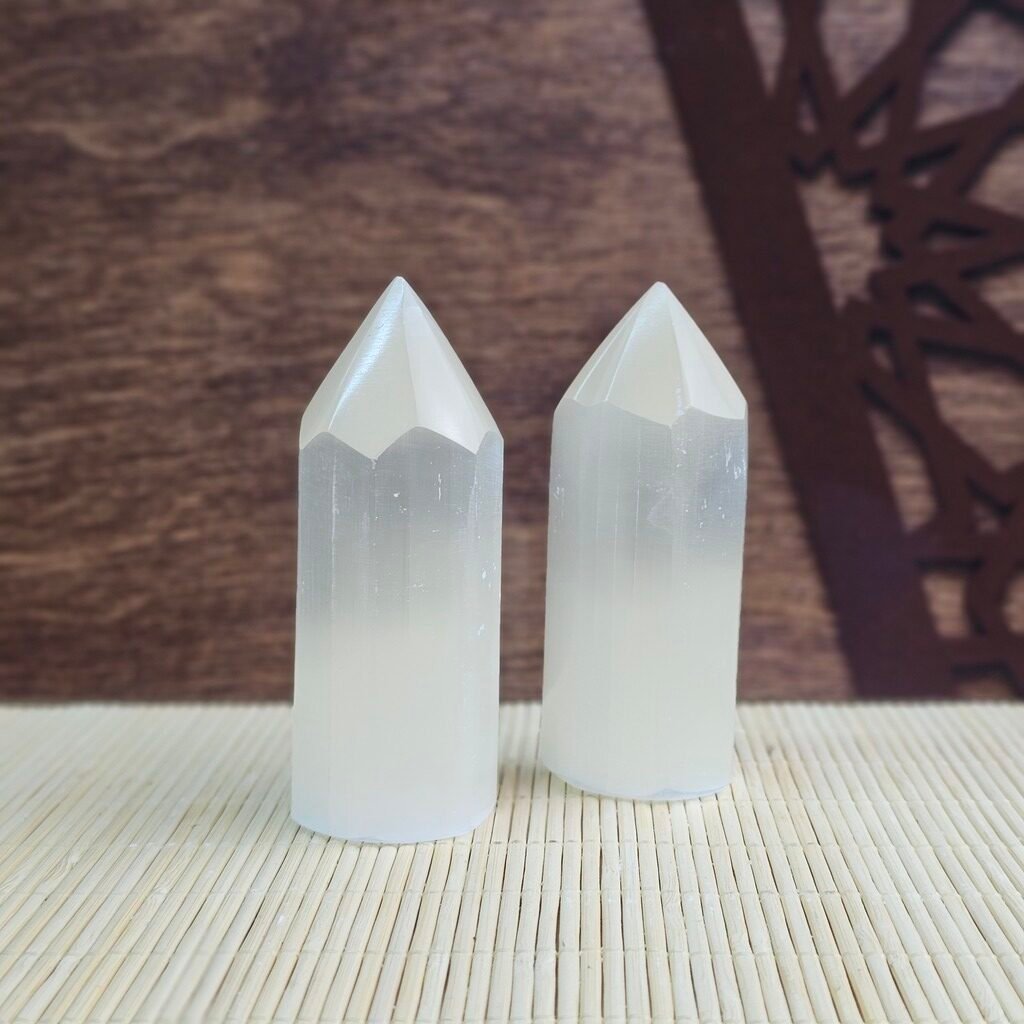 Selenite Heptagon Tower 10 cm