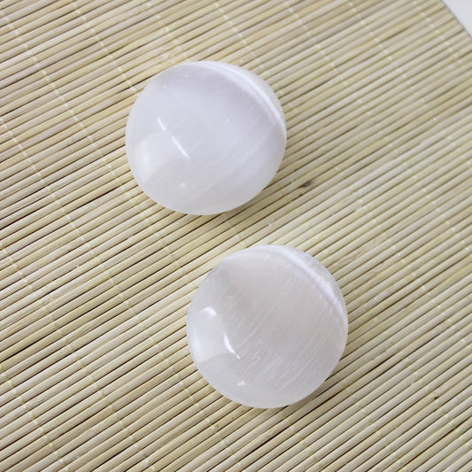 Selenite Palm Stone 6 cm