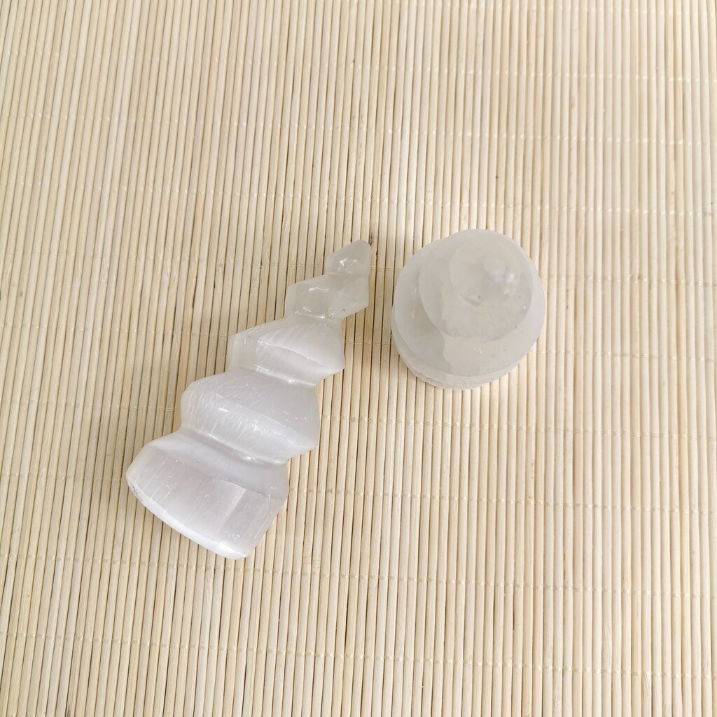 Selenite Spiral Tower 10 cm