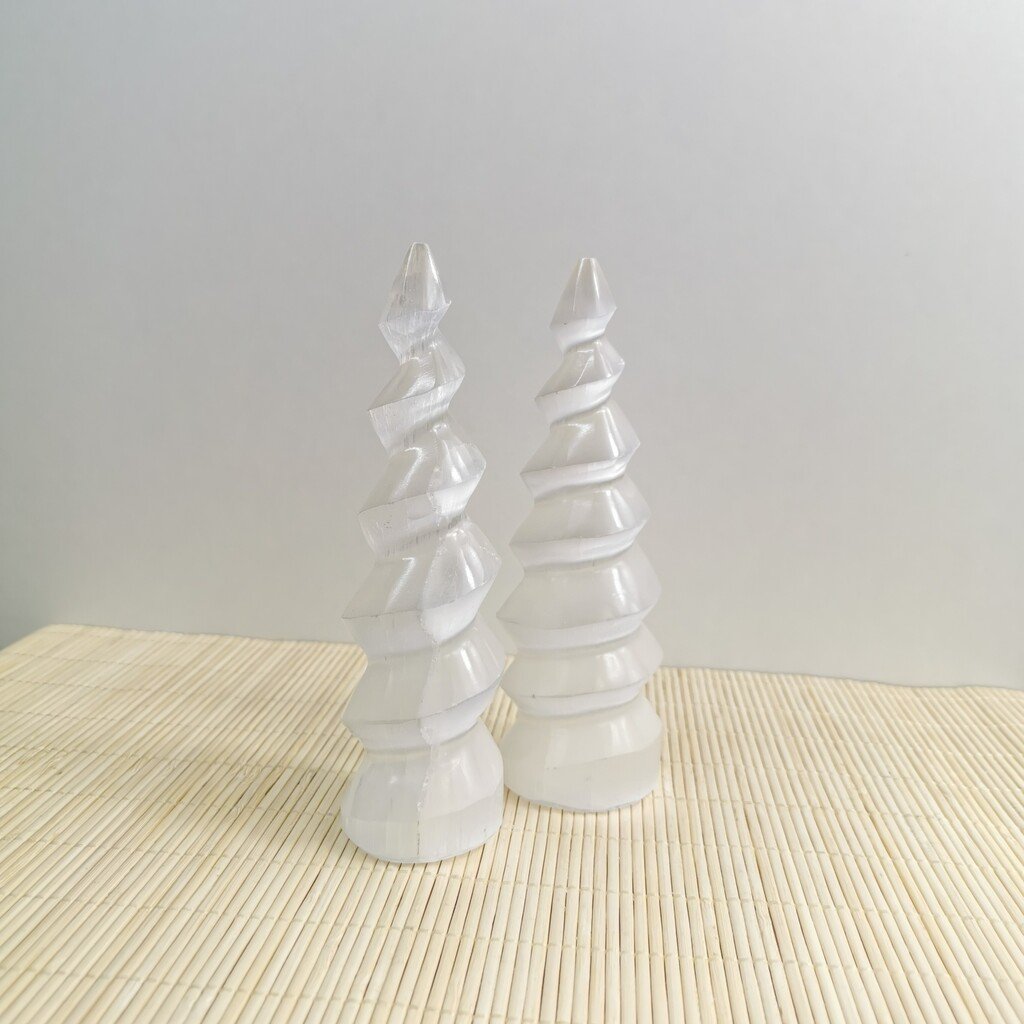 Selenite Spiral Tower 15 cm