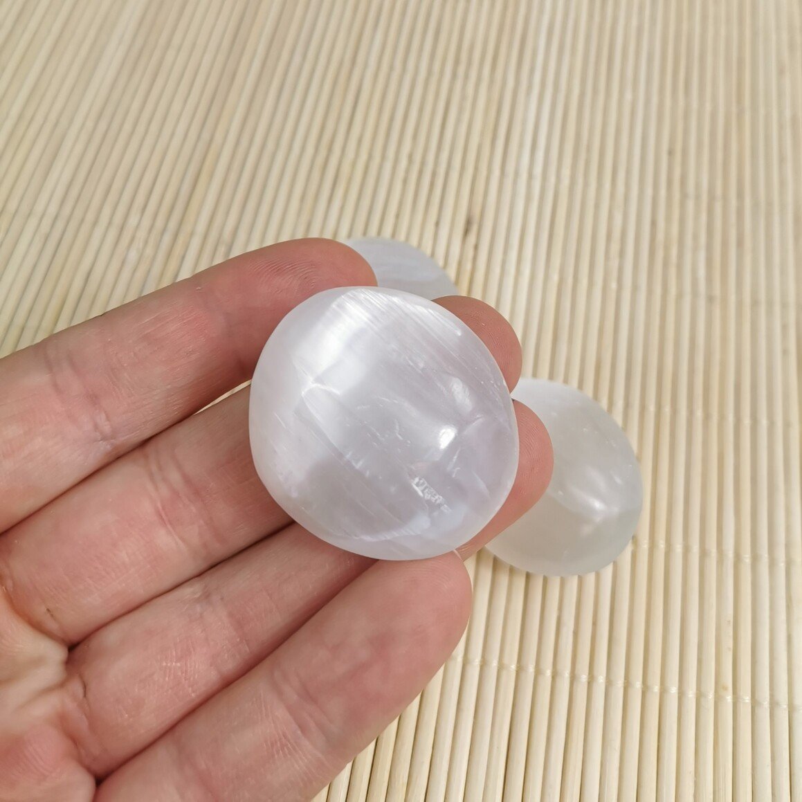 Selenite Palm Stone 4 cm