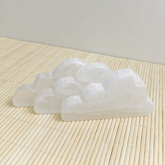 Selenite Cloud Plate 8 cm