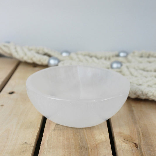 Selenite Round Bowl Shiny 10 cm