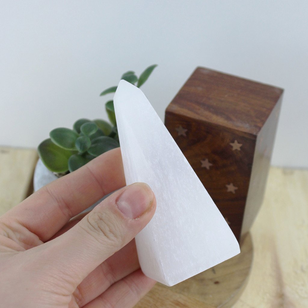 Selenite Obelisk Tower 10 cm
