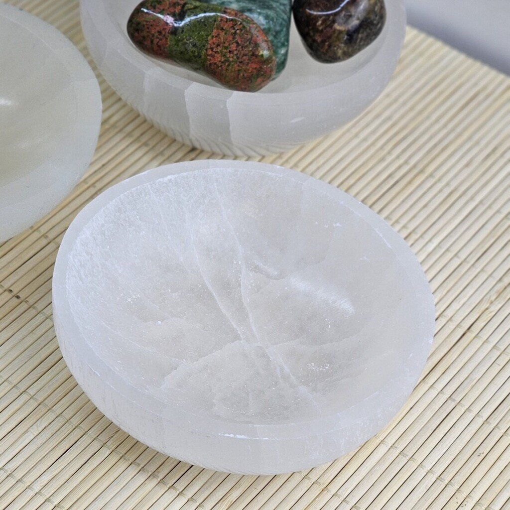 Selenite Round Bowl Shiny 10 cm