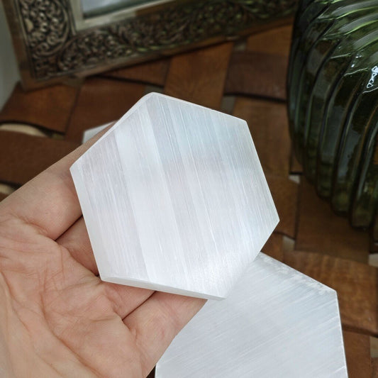 Selenite Hexagon Plate 8 cm Satin