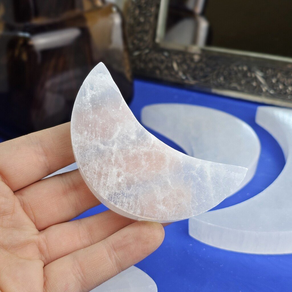 Selenite Moon Plate 8 cm