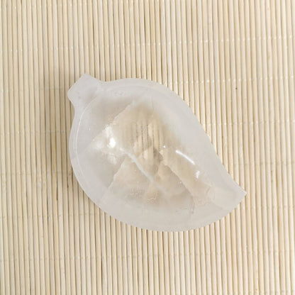 Selenite Leaf Bowl 10 cm